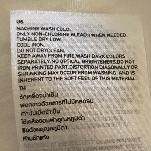 RARE Uniqlo Undercover x Mickey Mouse Collab T-shirt (HARD TO FIND) Size: Medium - Picture 7 of 10